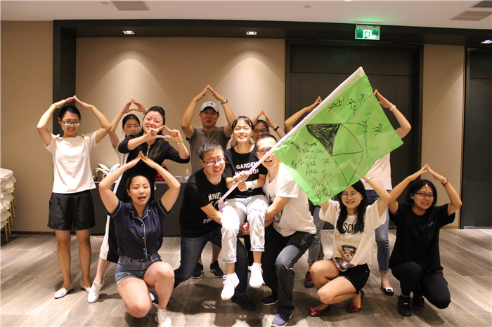 美股财报季引发关注，标普500目标指向7200点