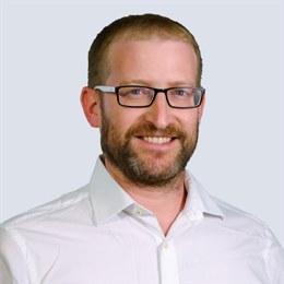 A股收评 | 创业板指大涨1.86% 突破2400点整数关口！算力硬件股延续强势